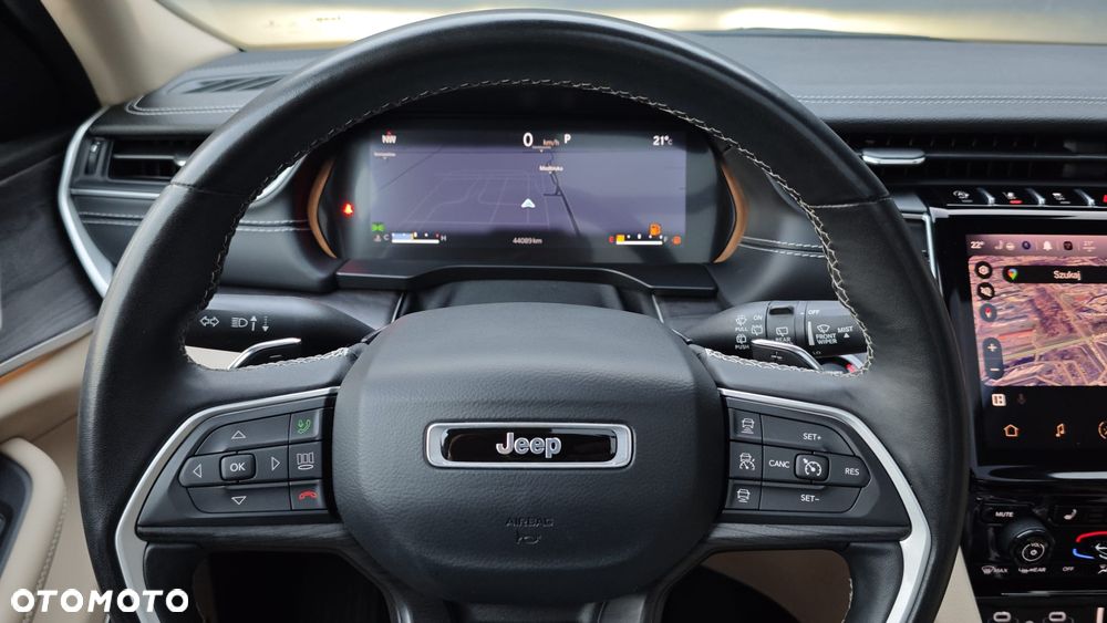 Jeep Grand Cherokee - 26