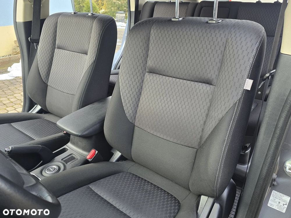 Mitsubishi Outlander 2.2 DID Intense + 4WD - 25