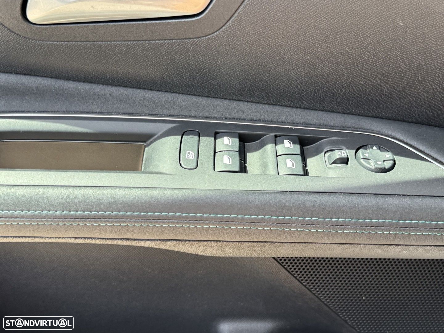 Peugeot 3008 1.2 PureTech Allure EAT8 - 9