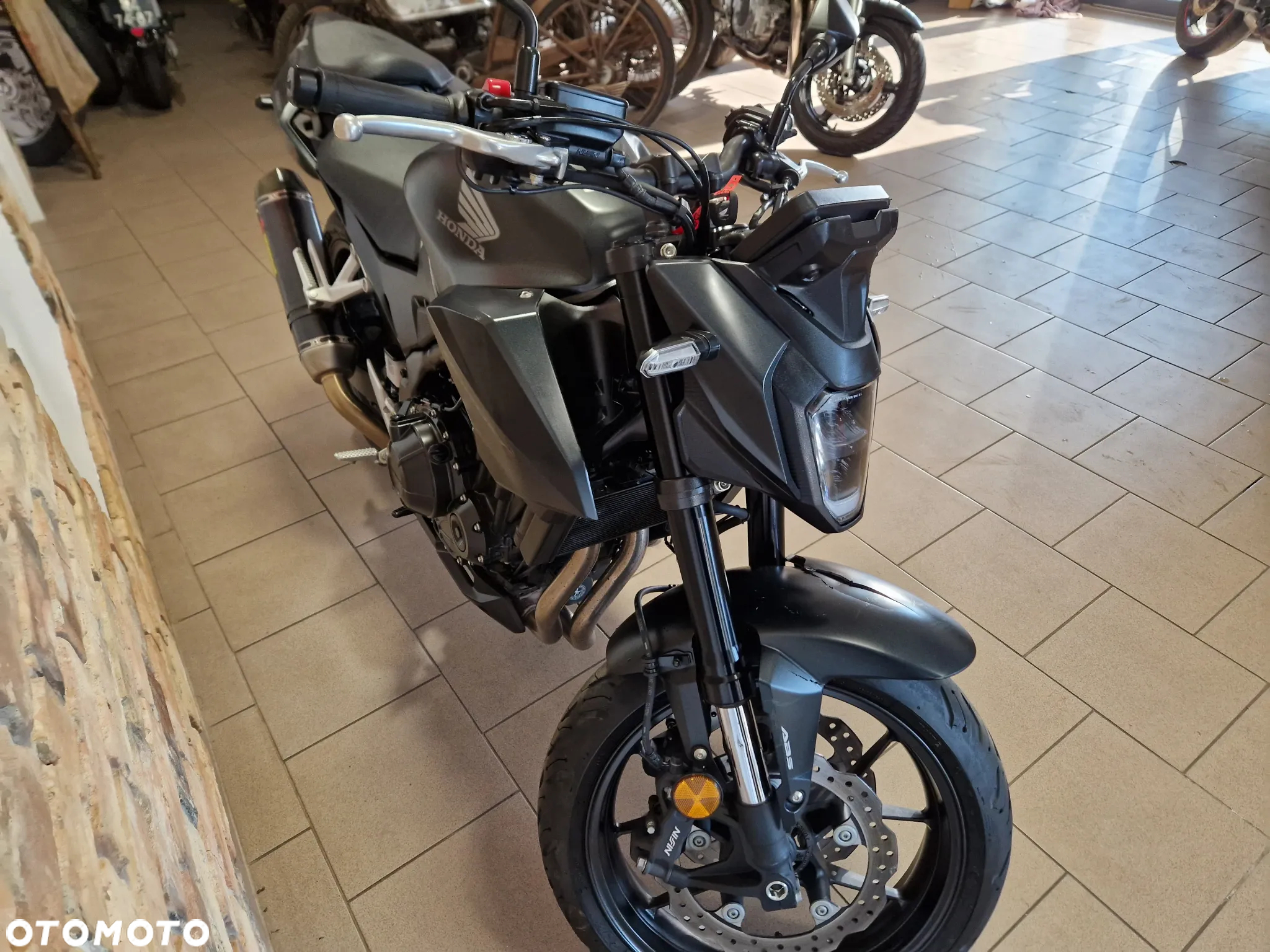 Honda Hornet - 9