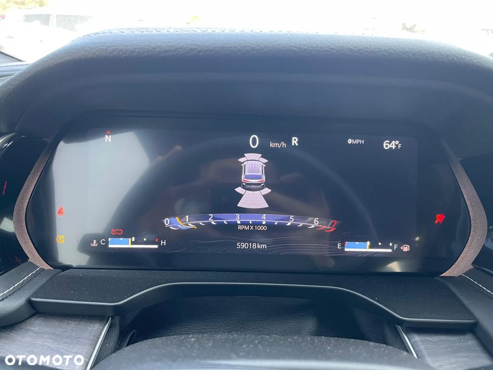 Jeep Grand Cherokee - 11