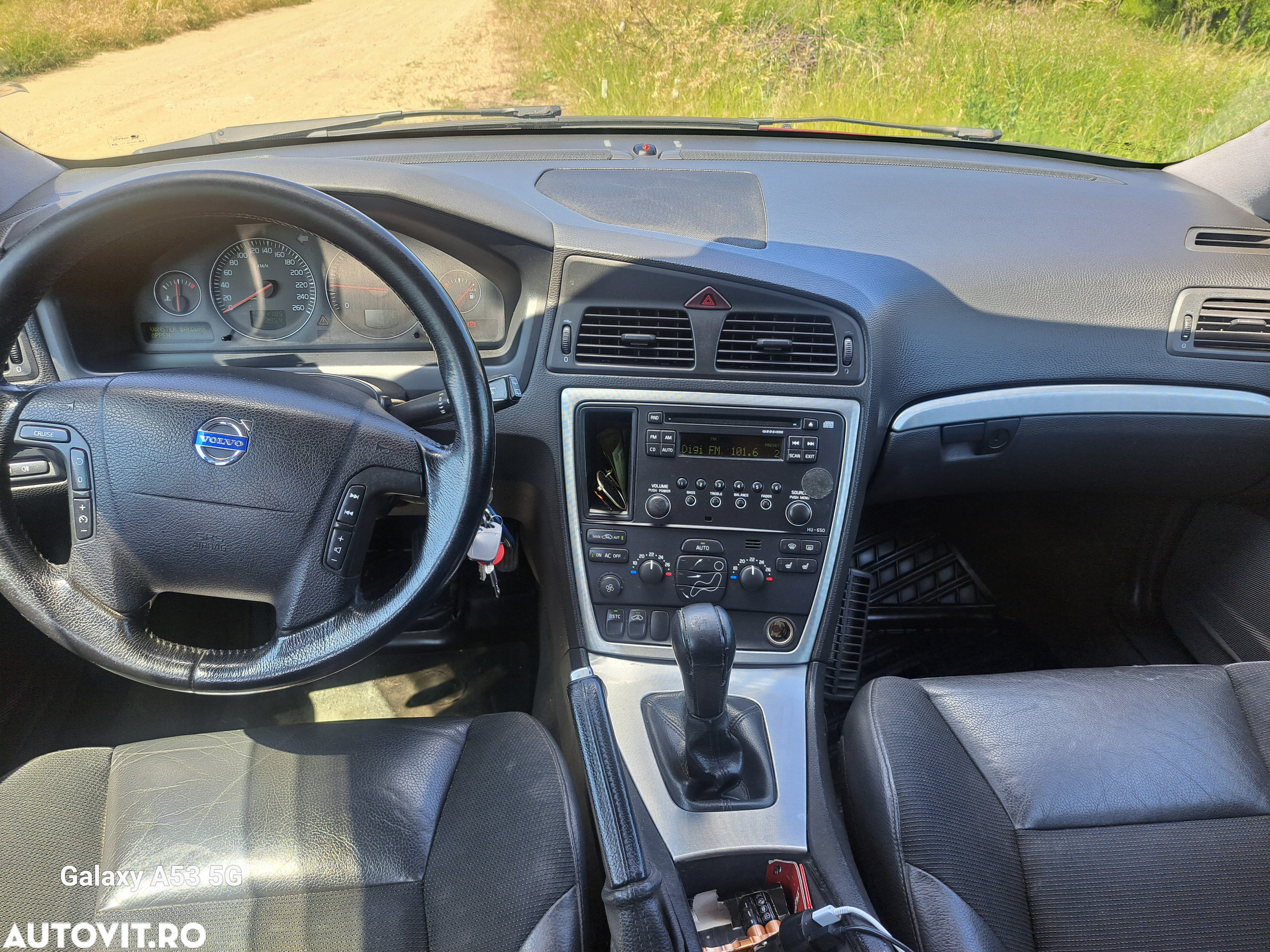 Volvo V70 2.4 D5 AWD Kinetic - 9