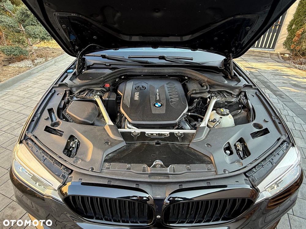 BMW Seria 5 530d xDrive M Sport sport - 23
