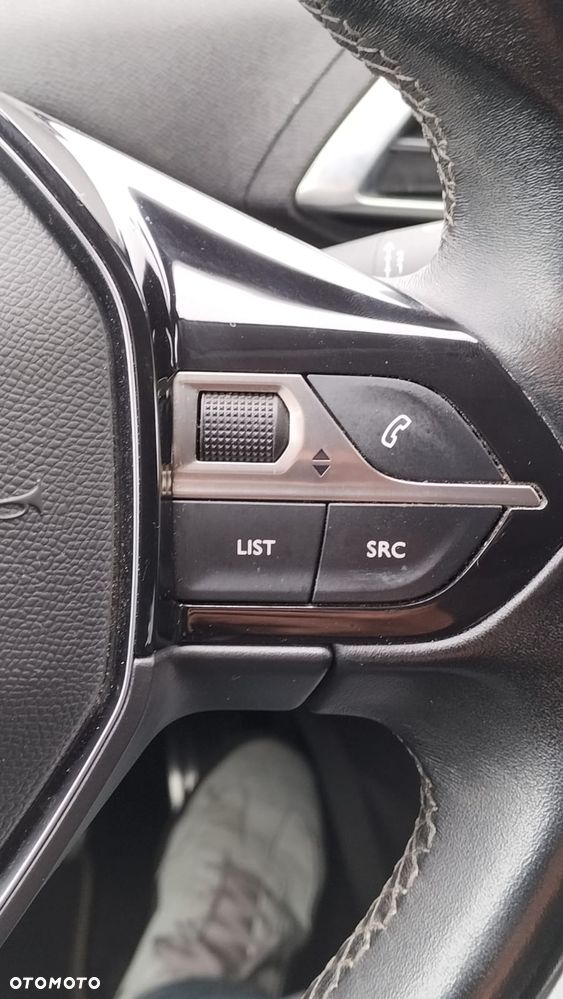Peugeot 3008 1.5 BlueHDi Road Trip S&S - 28