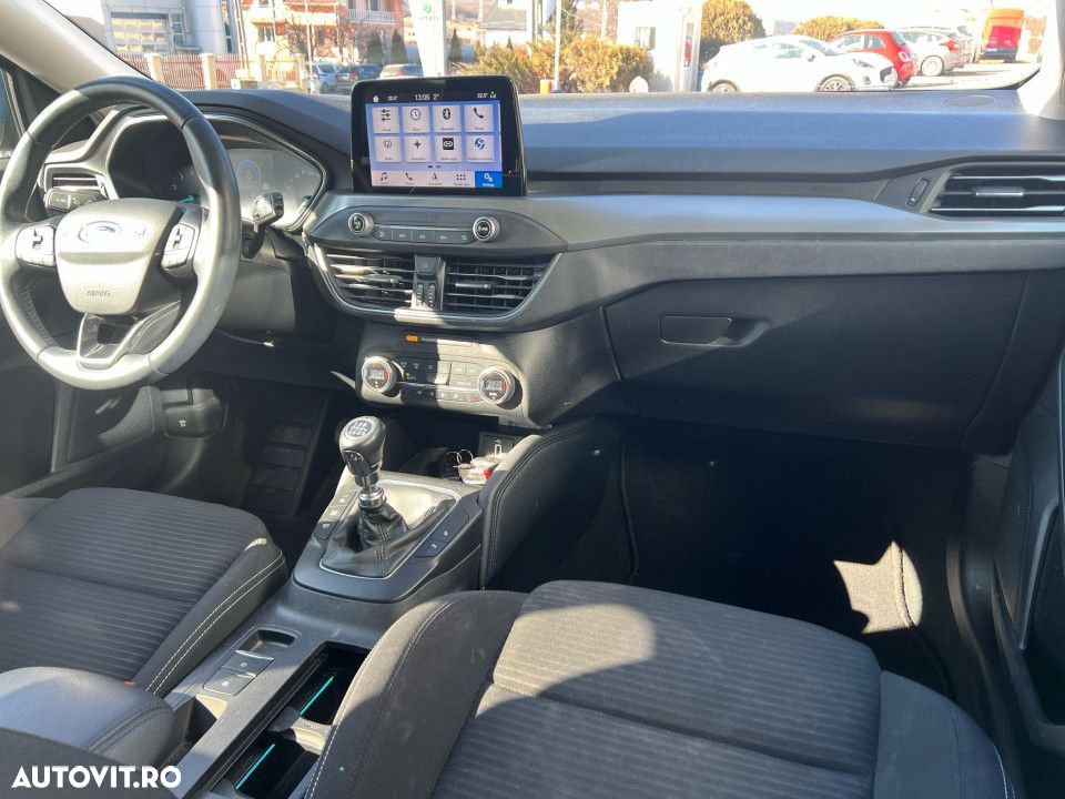 Ford Focus - 6
