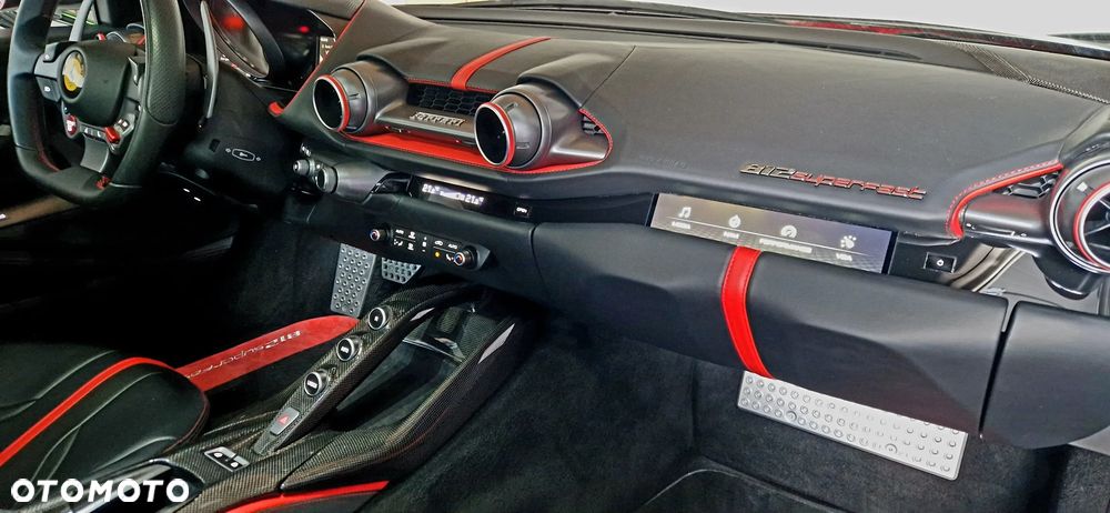 Ferrari 812 Superfast - 40