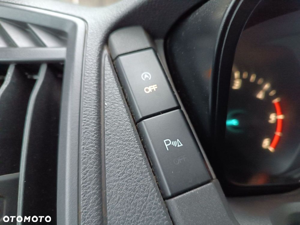 Ford Transit - 18