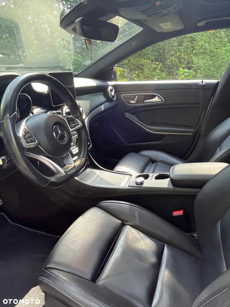 Mercedes-Benz CLA 200 d 7G-DCT AMG Line - 8