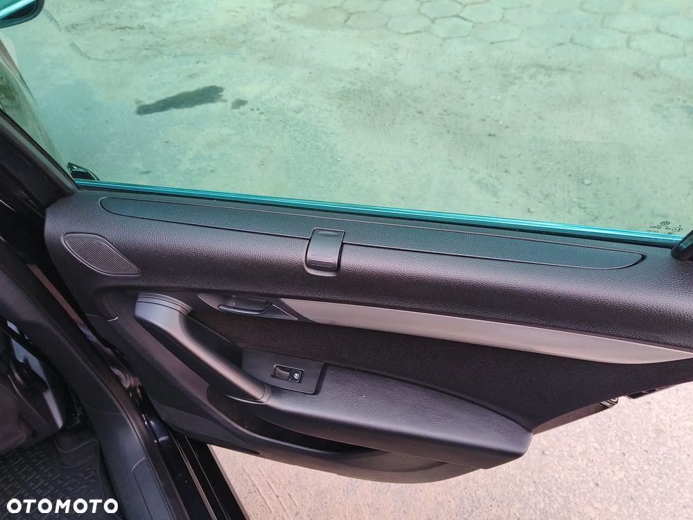 Volkswagen Passat - 10