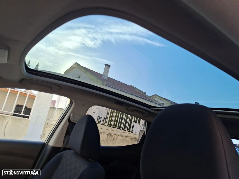 Nissan Qashqai 1.5 dCi N-Connecta RS+PS - 8