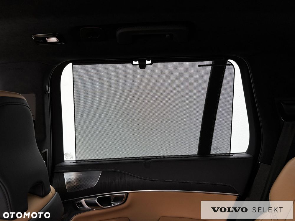Volvo XC 90 - 31