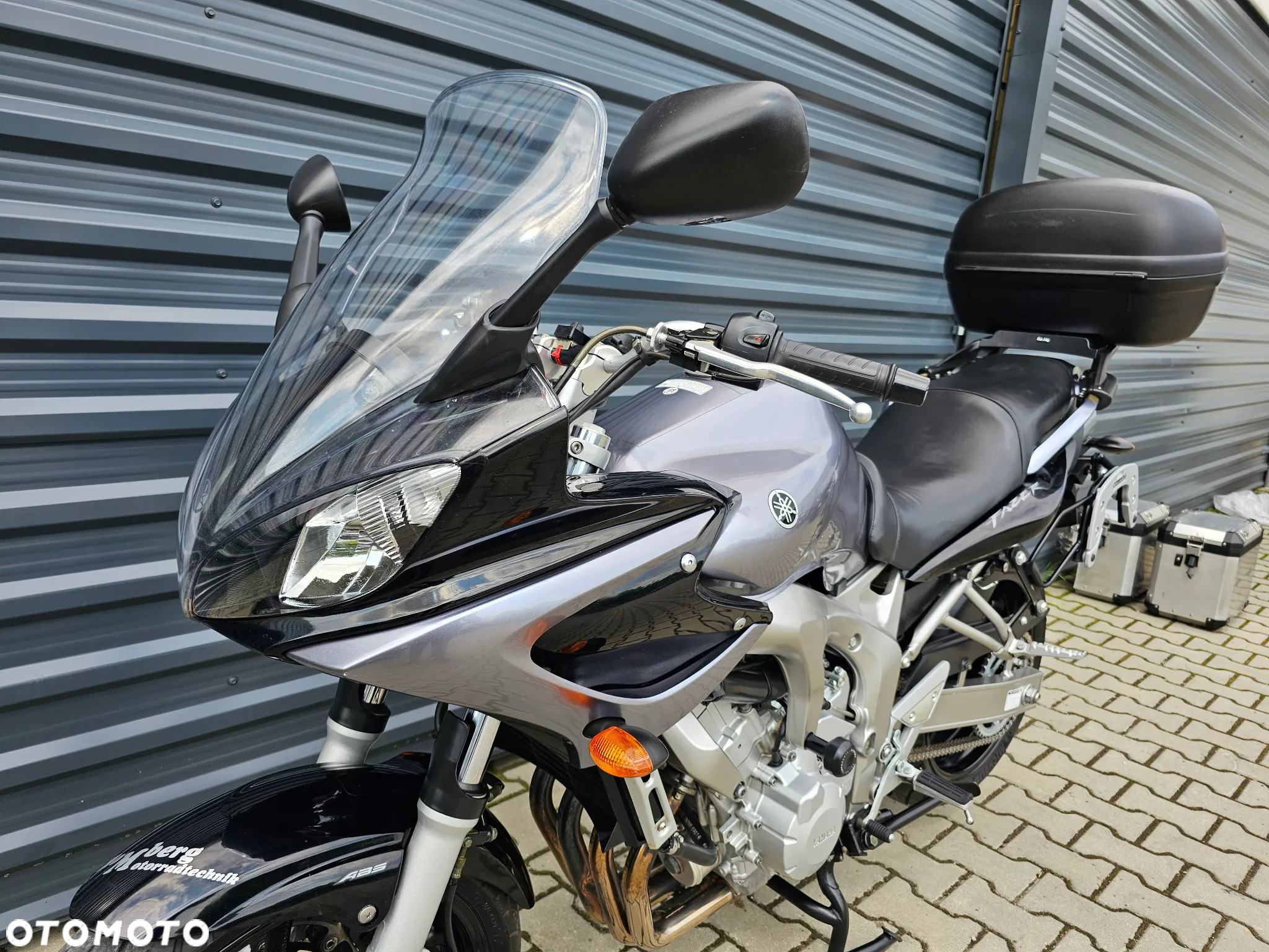 Yamaha FZ6 - 21