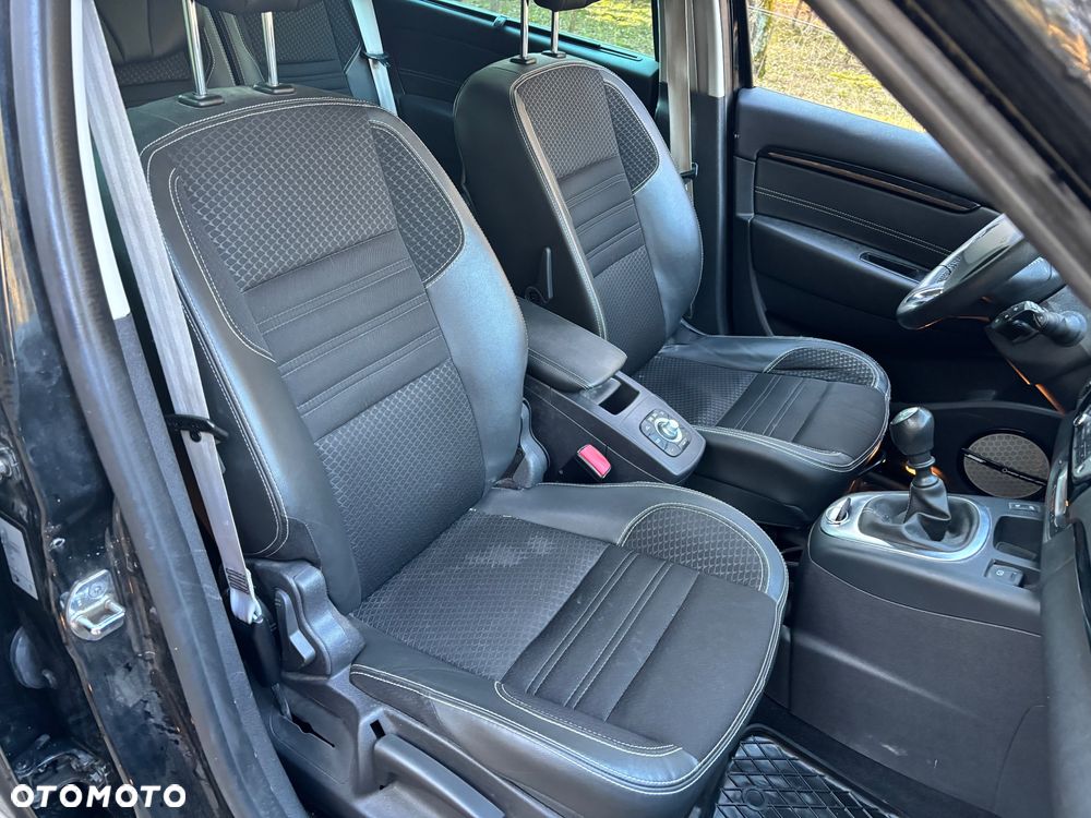 Renault Scenic Energy TCe 130 S&S Xmod Bose Edition - 8