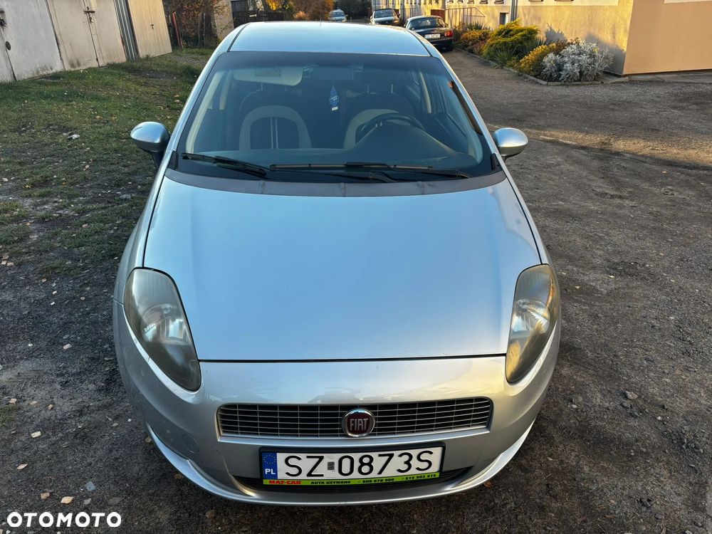 Fiat Grande Punto Actual 1.4 8V Estiva Blue&Me - 2