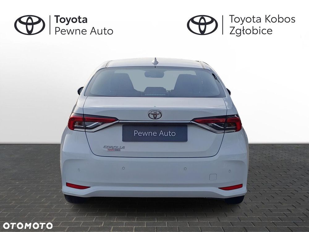 Toyota Corolla - 4