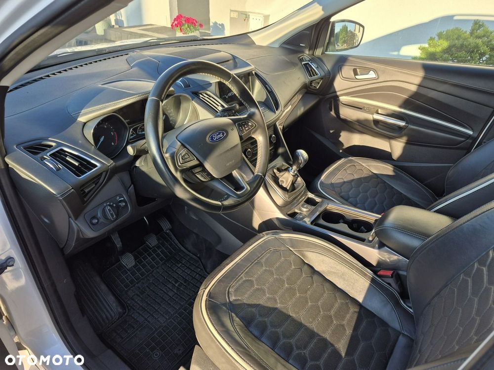 Ford Kuga - 15