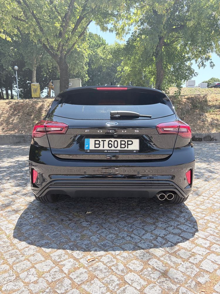 Ford Focus 1.0 EcoBoost MHEV ST-Line — fotografia 4