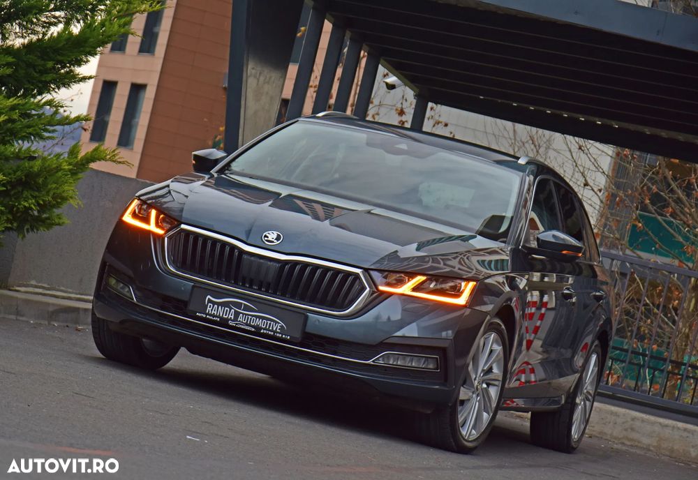 Skoda Octavia 2.0 TDI DSG Sportline - 1