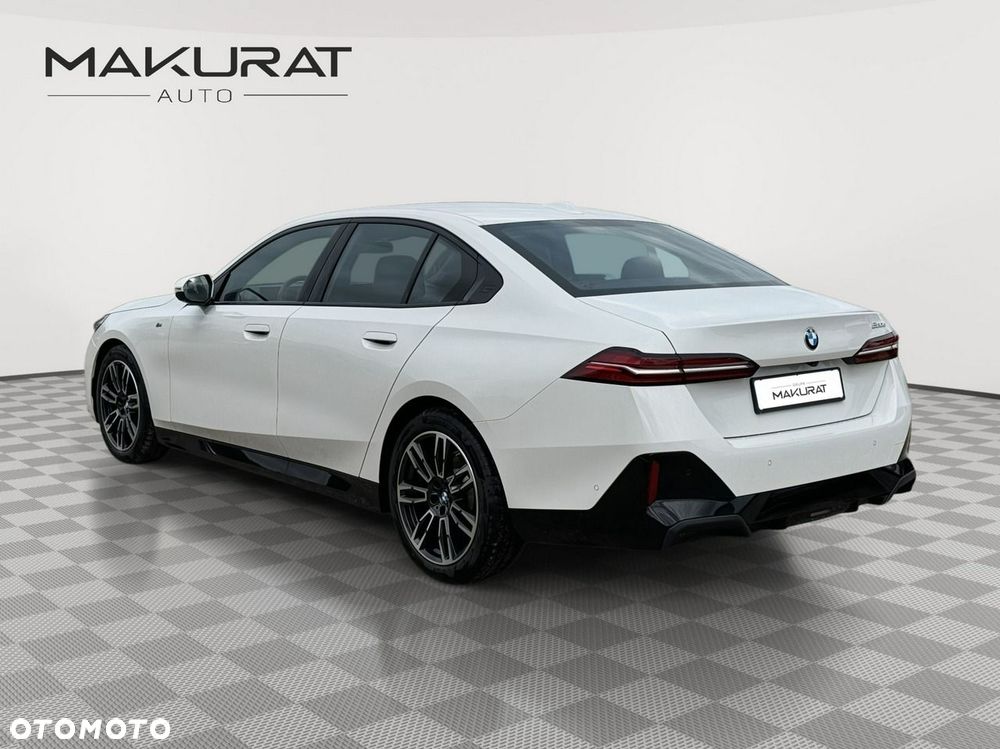 BMW Seria 5 520d mHEV M Sport - 4
