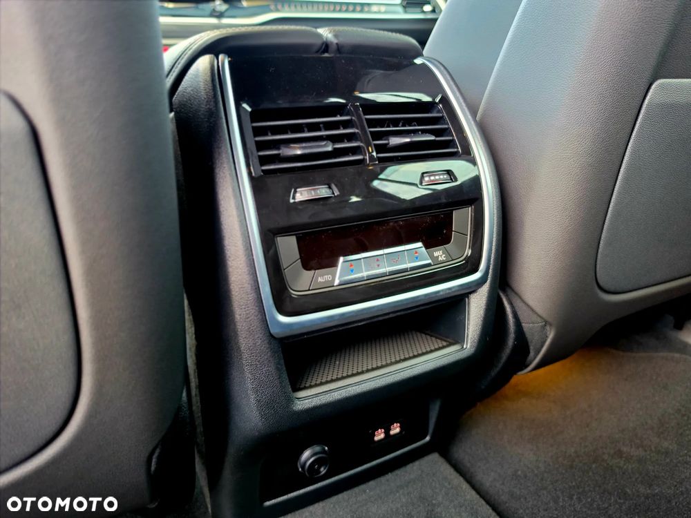 BMW X7 xDrive40d mHEV sport - 35