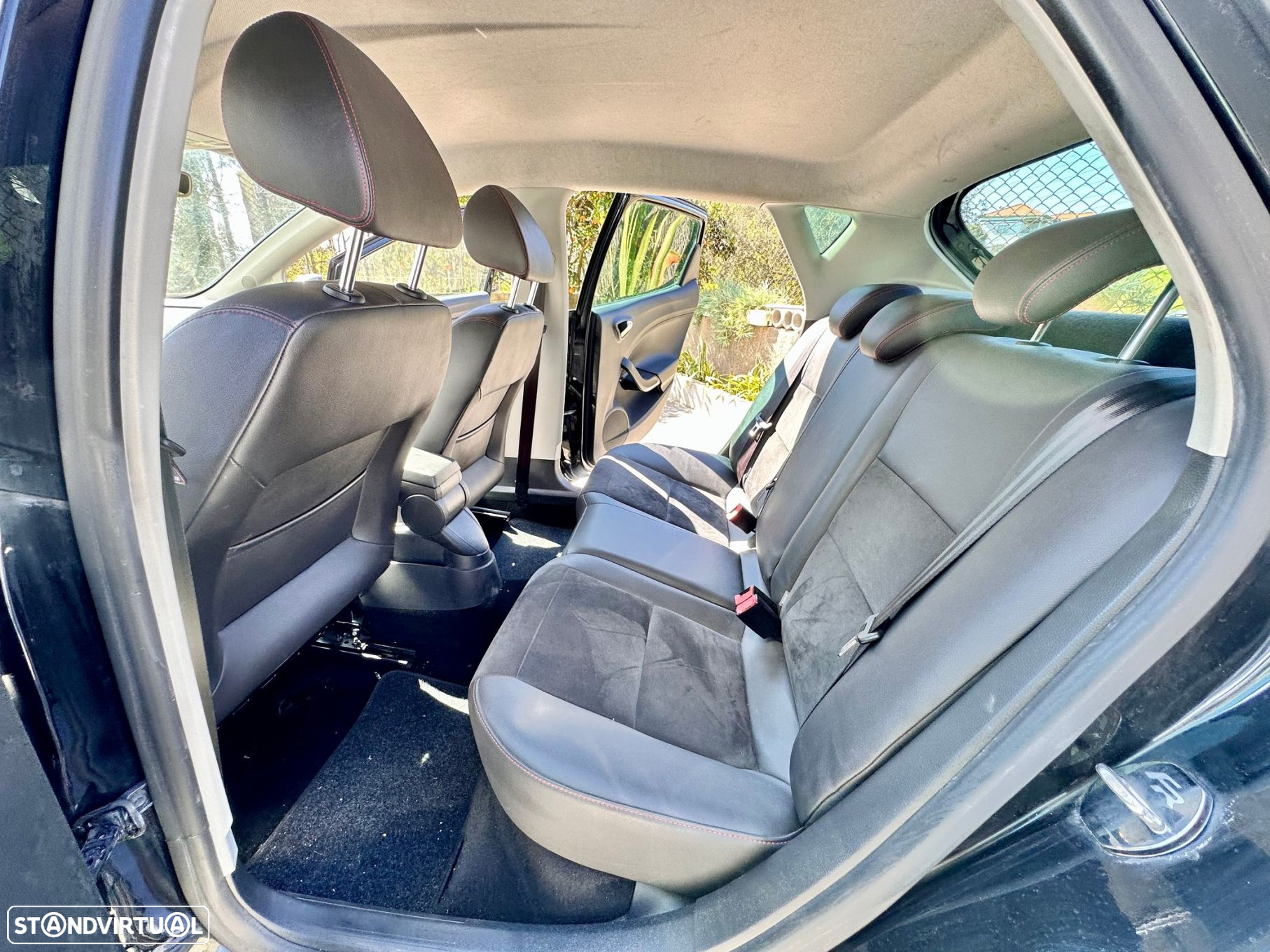 SEAT Ibiza 1.4 TDi FR - 12
