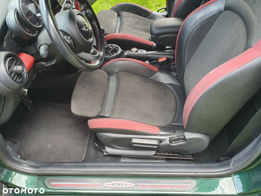MINI John Cooper Works - 11