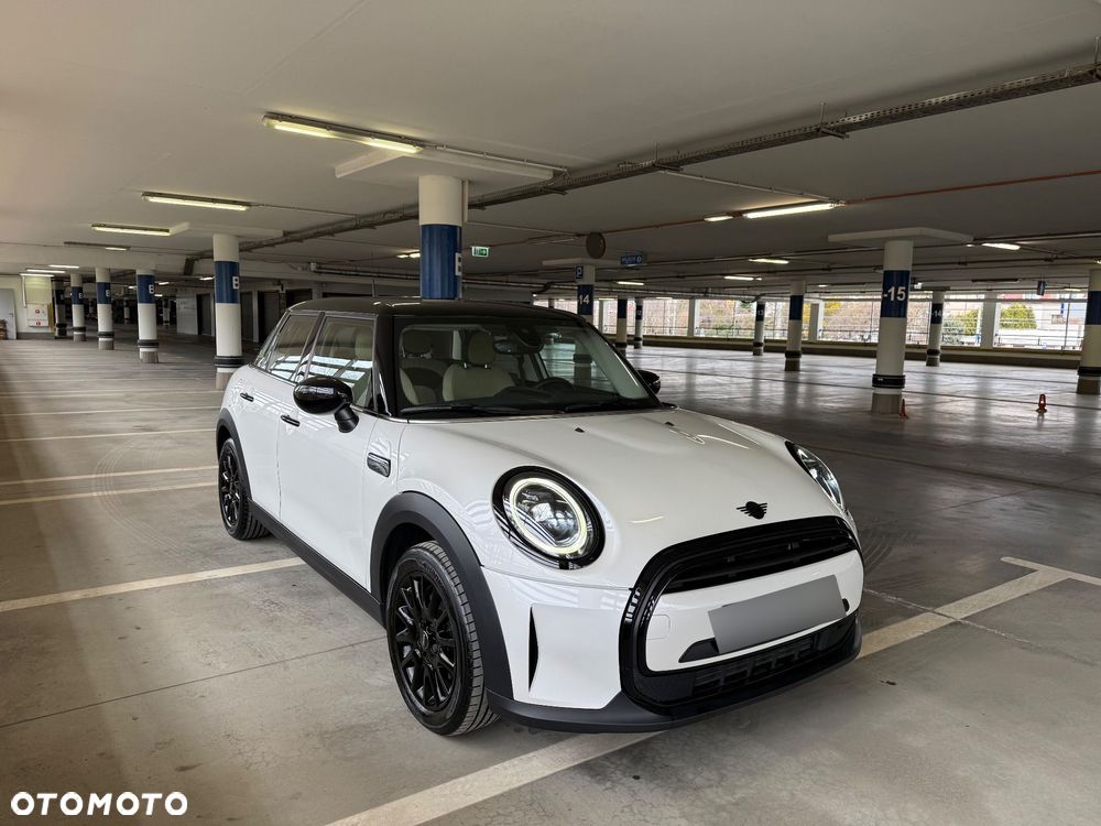 MINI Cooper Standard - 10