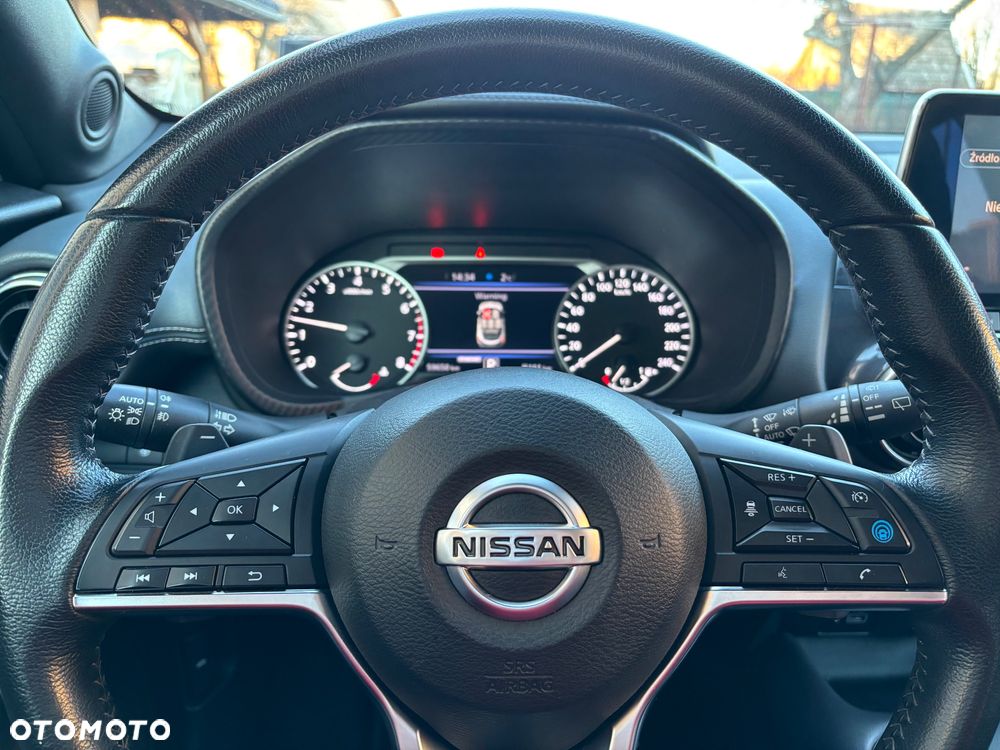 Nissan Juke 1.0 DIG-T Tekna DCT - 10