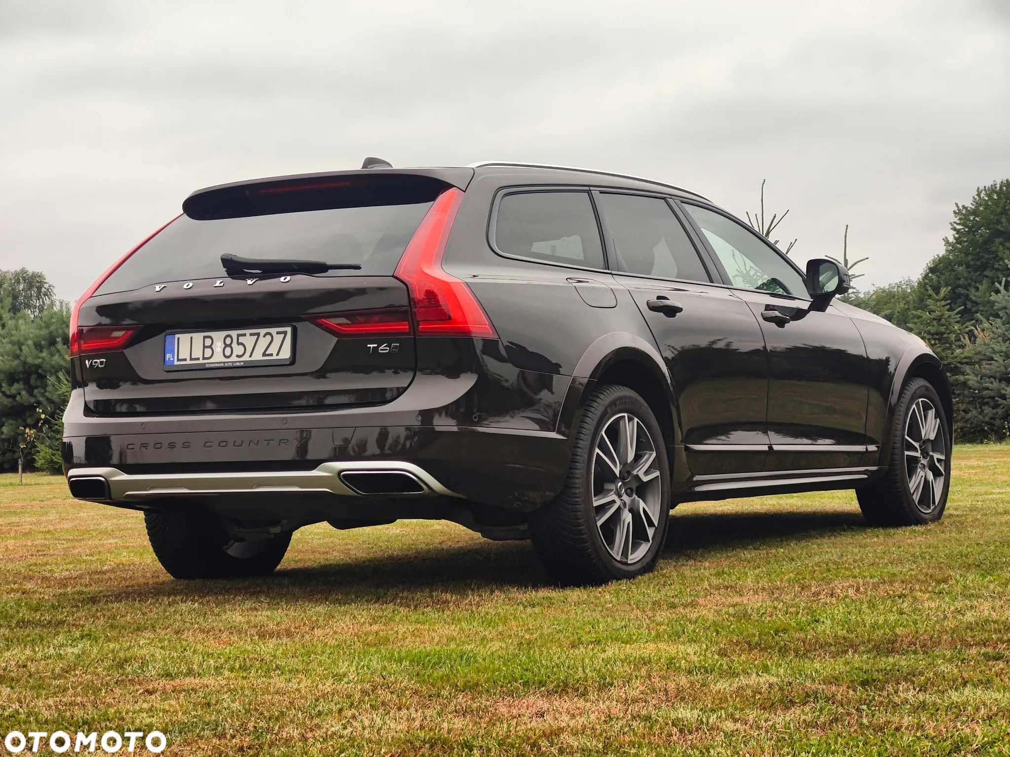 Volvo V90 Cross Country - 5