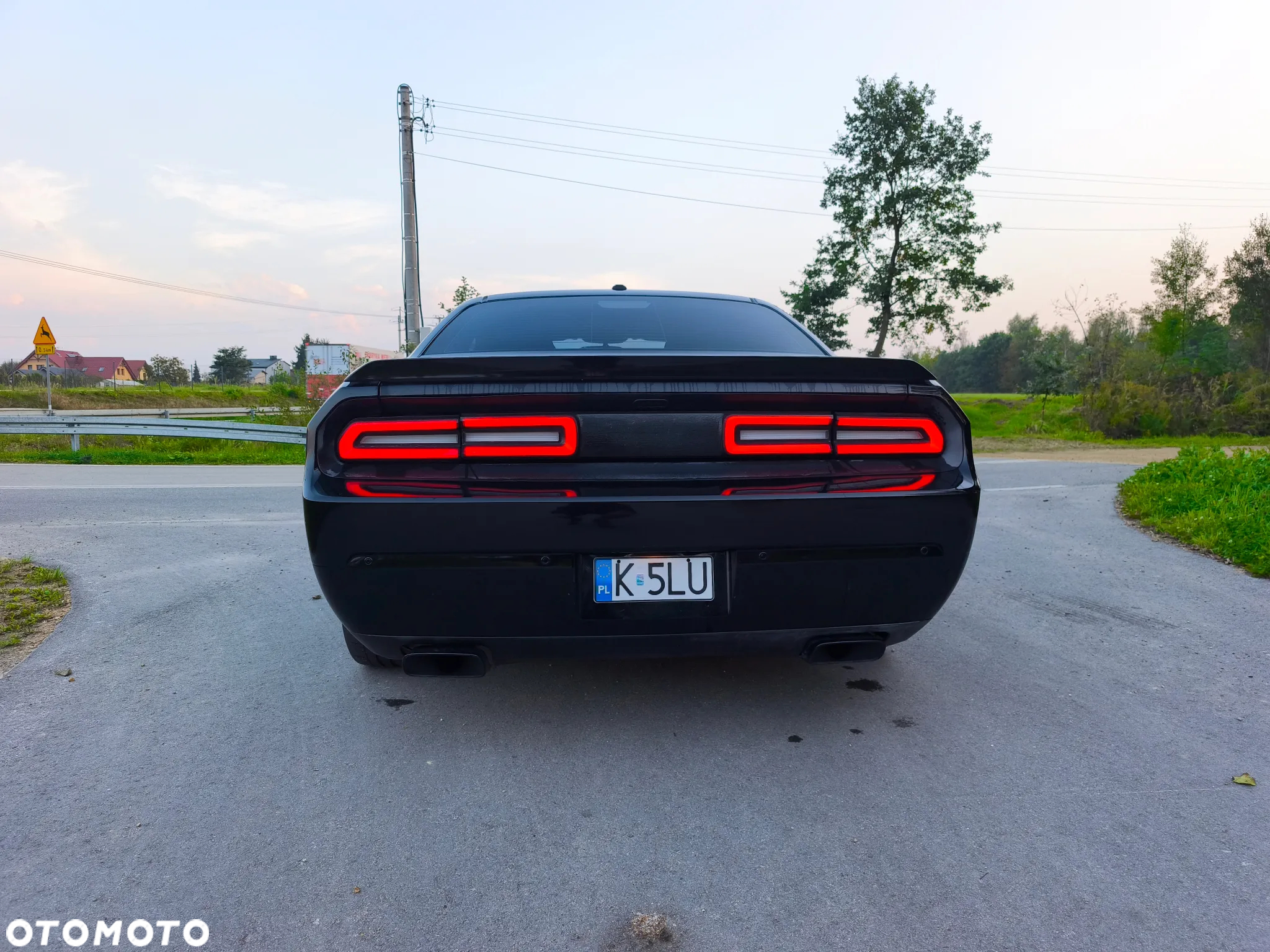 Dodge Challenger - 4