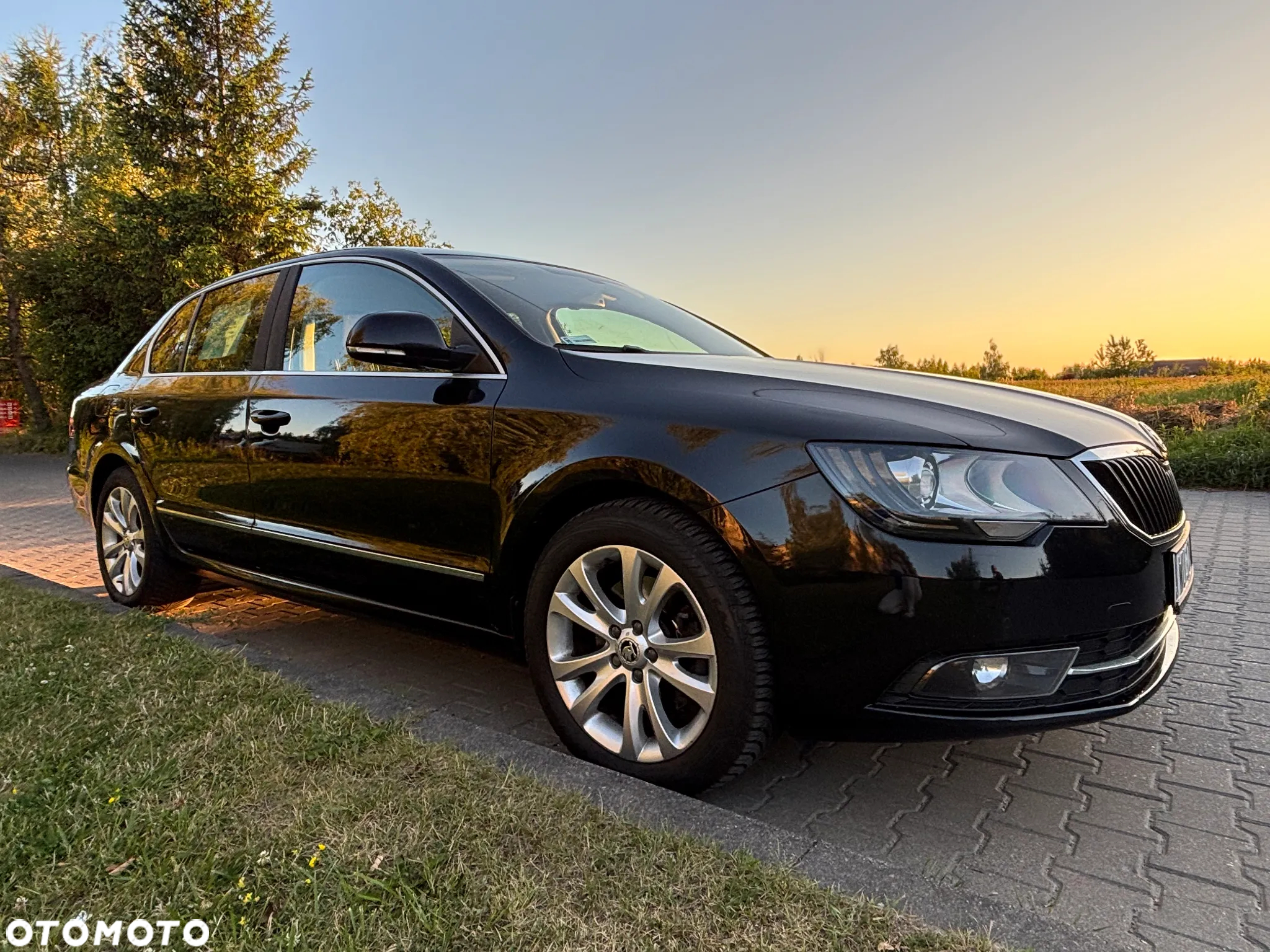 Skoda Superb 2.0 TDI 4x4 Elegance DSG - 2