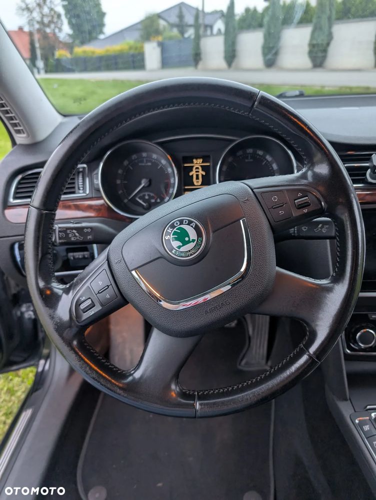 Skoda Superb 2.0 TDI Elegance - 14