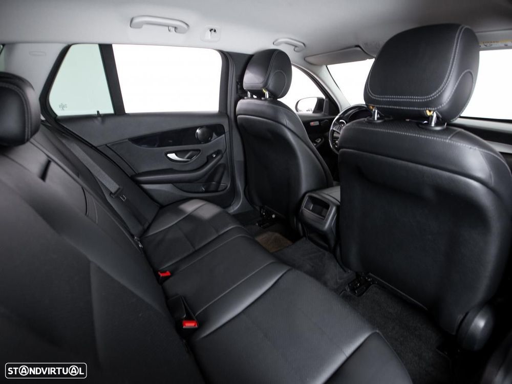 Mercedes-Benz C 200 - 10
