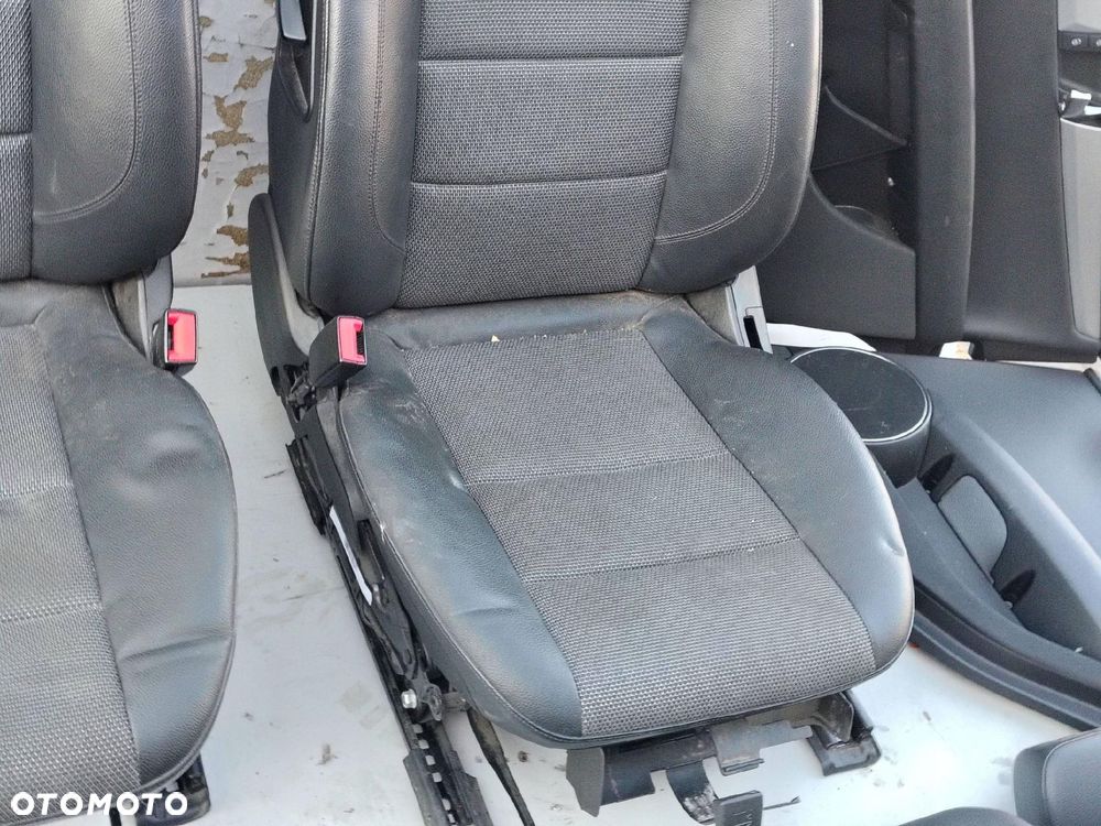 FOTEL FOTELE BOCZKI PÓŁSKÓRA KOMPLET MERCEDES KLASA C W204 SEDAN EUROPA - 6