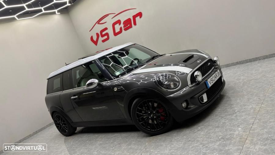 MINI Clubman John Cooper Works - 4