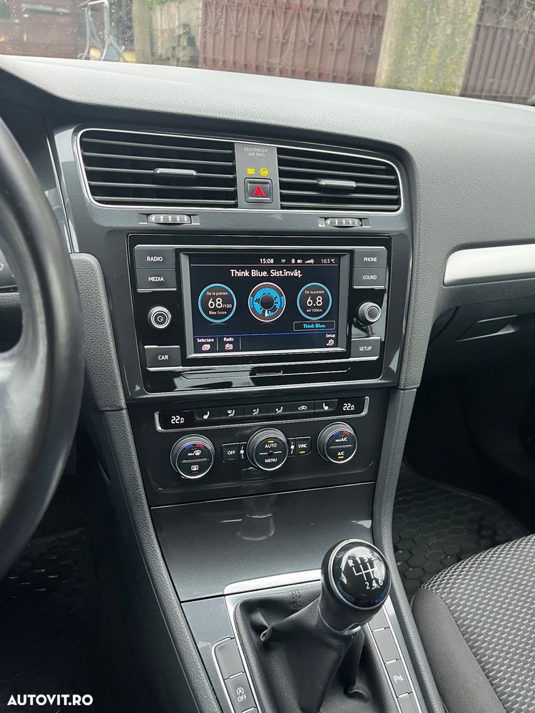 Volkswagen Golf 1.0 TSI Comfortline - 8