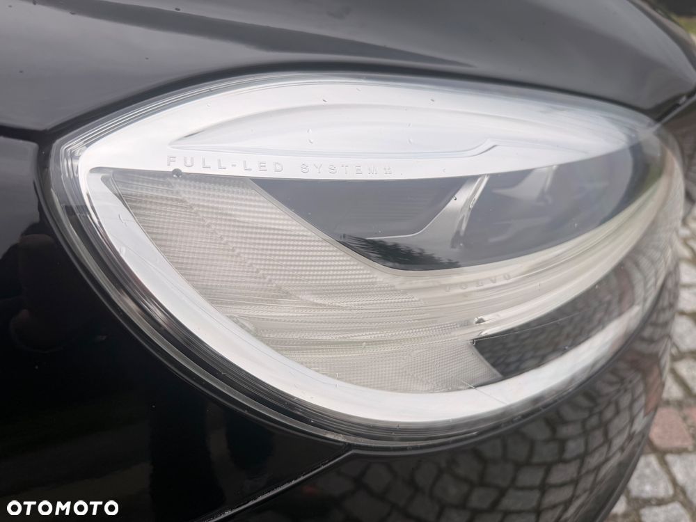 Volvo V40 T3 Inscription - 14