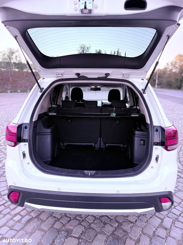 Mitsubishi Outlander 2.2 DI-D 2WD Invite - 8