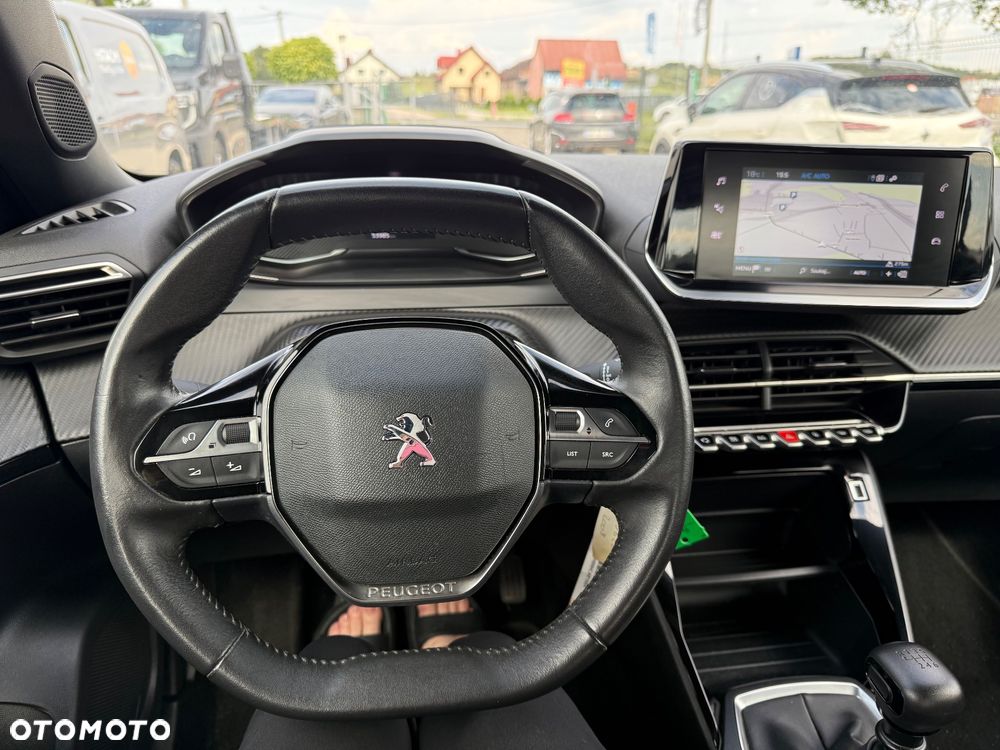 Peugeot 2008 - 15