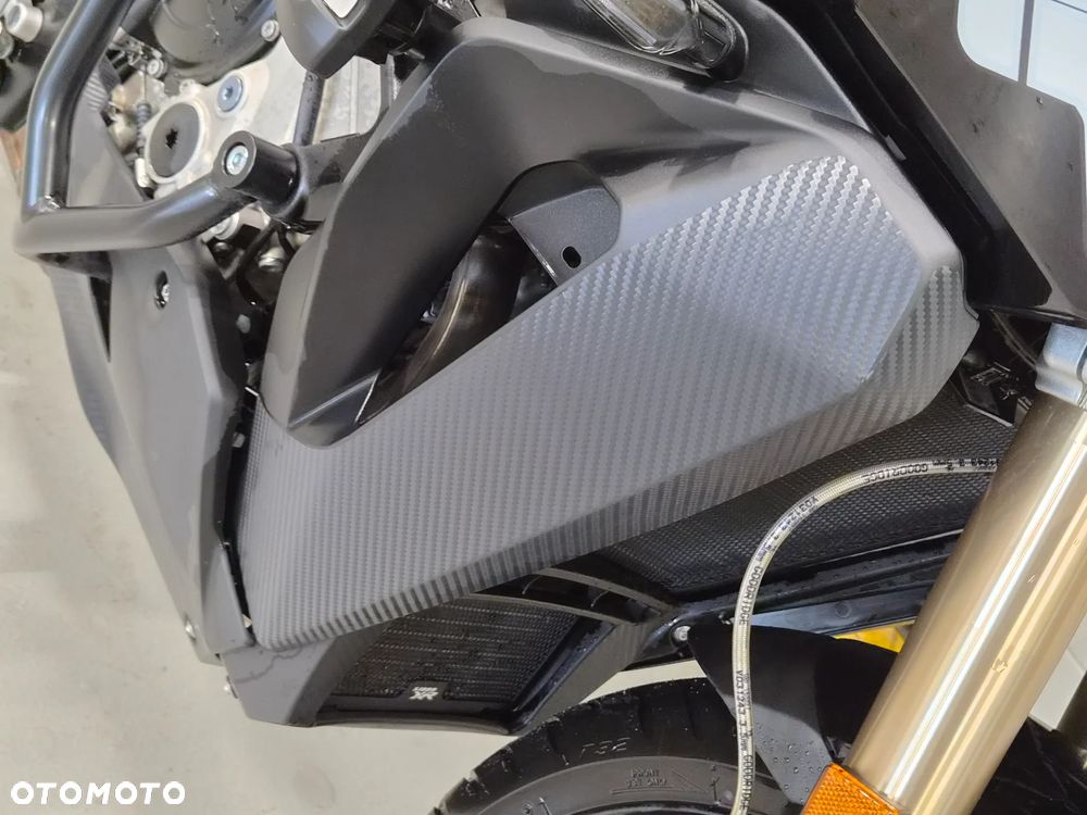 BMW XR - 10