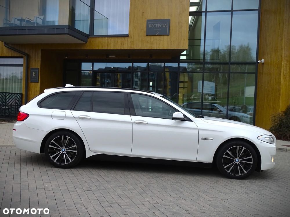 BMW Seria 5 530d xDrive Sport-Aut Luxury Line - 19