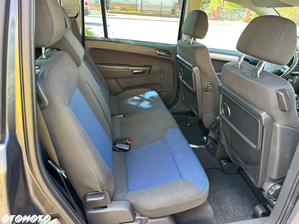 Opel Zafira 1.6 Innovation - 18