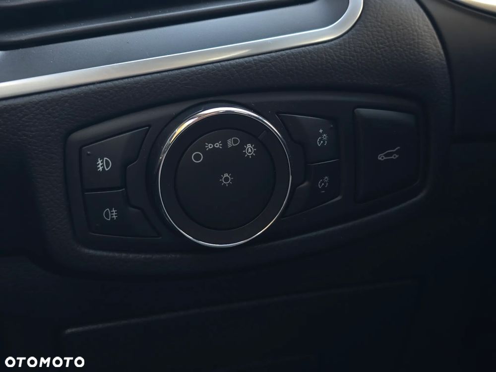 Ford Edge 2.0 TDCi Bi-Turbo 4x4 ST-LINE - 31