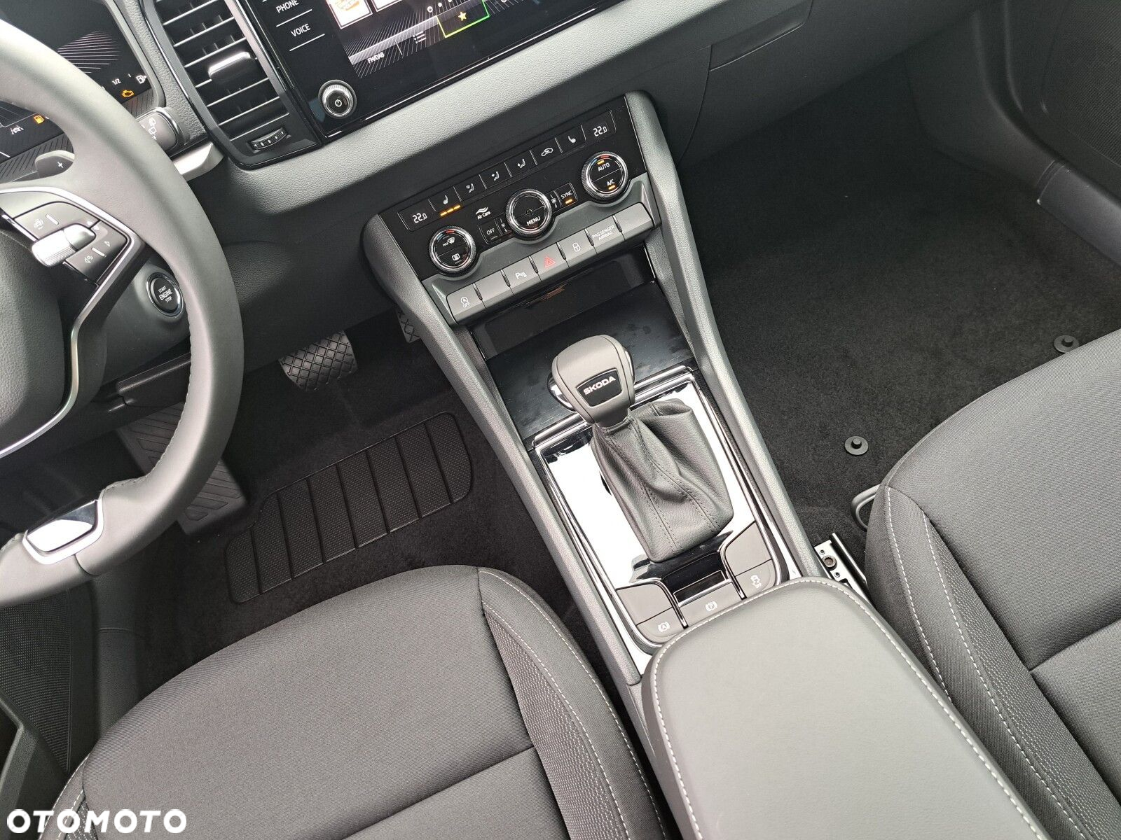 Skoda Karoq 1.5 TSI ACT Edition 130 DSG - 24