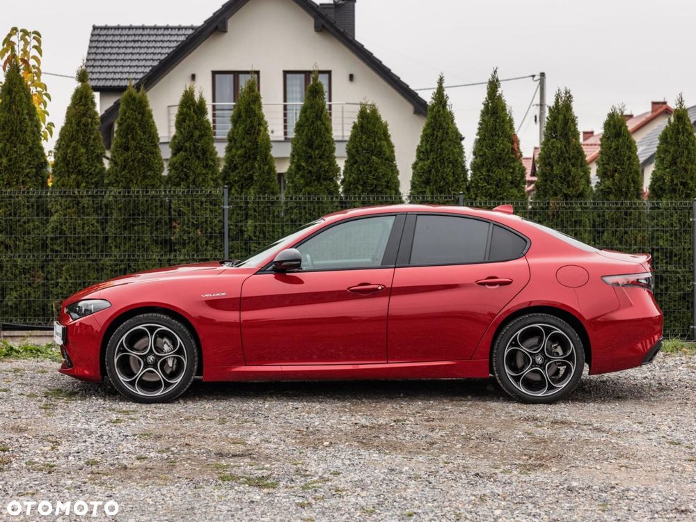 Alfa Romeo Giulia - 5