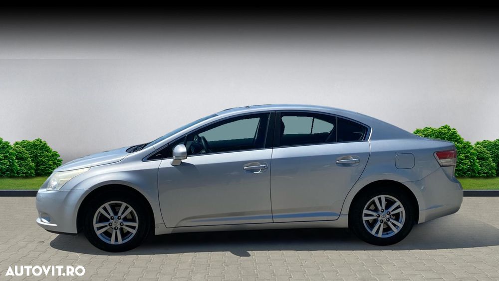 Toyota Avensis 1.8 Travel - 4