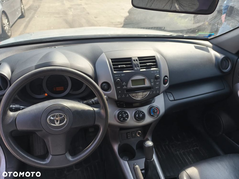 Toyota RAV4 2.0 4x4 - 7