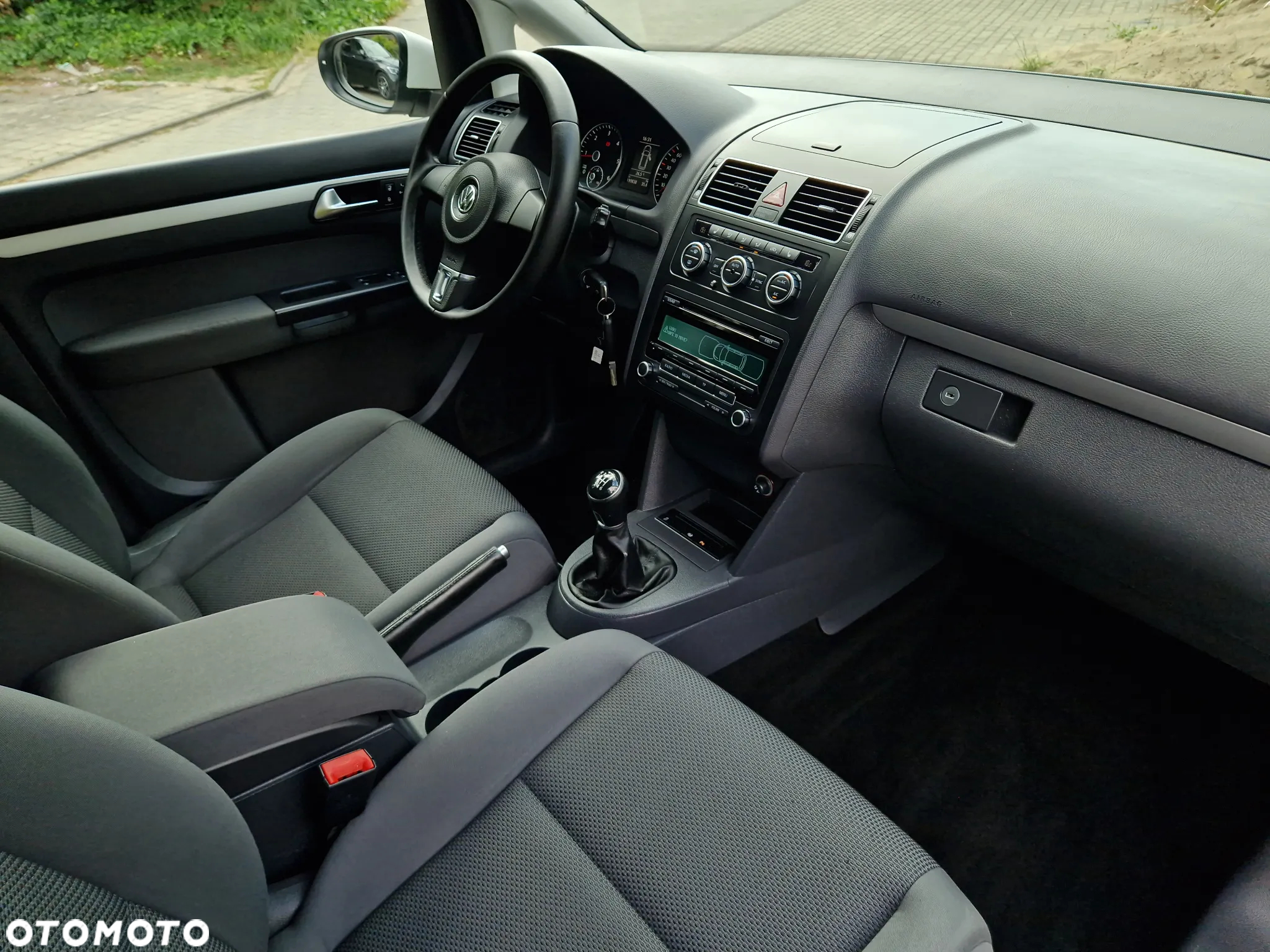 Volkswagen Touran 1.6 TDI DPF Comfortline - 7