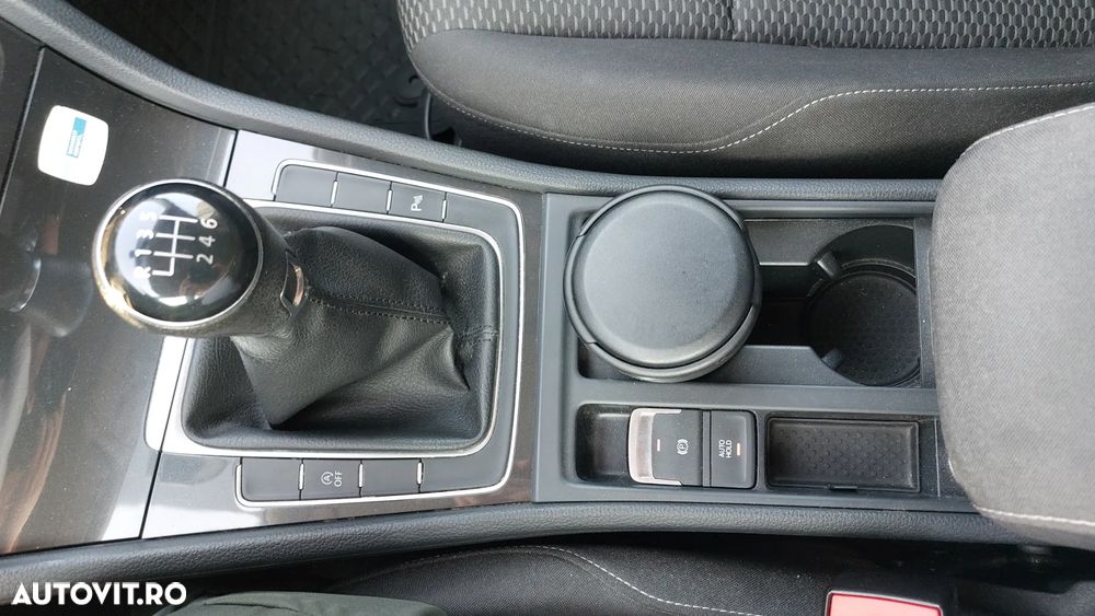 Volkswagen Golf 1.0 TSI Trendline - 5