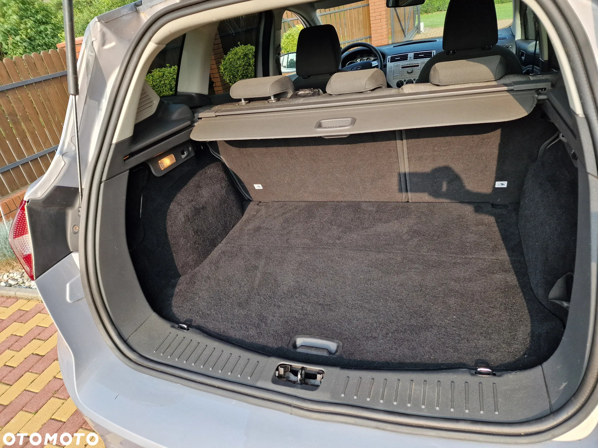 Ford Kuga - 10